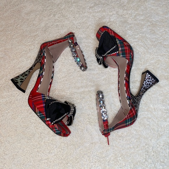Betsey Johnson Rhinestone Bow Heels - Picture 2 of 5